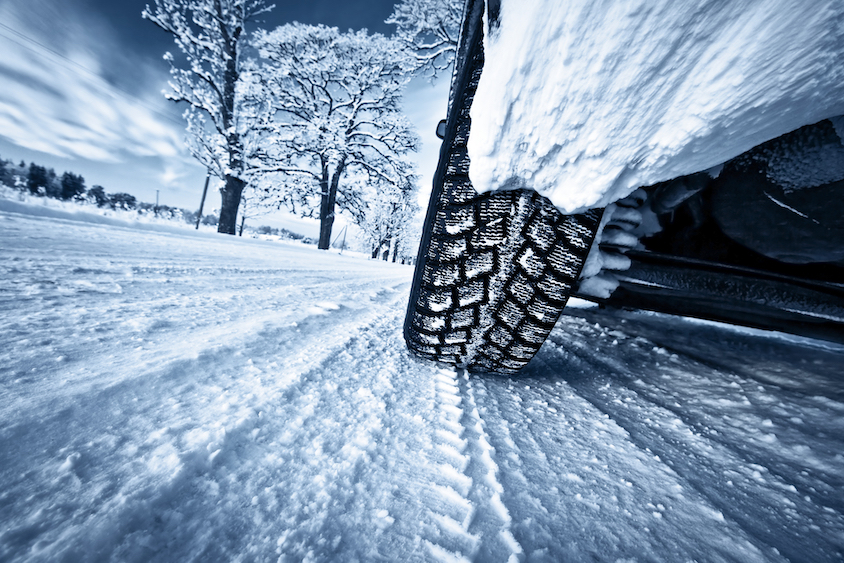 Judging stopping distance while driving on icy roads